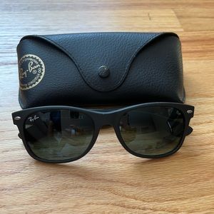 New Wayfarer Classic